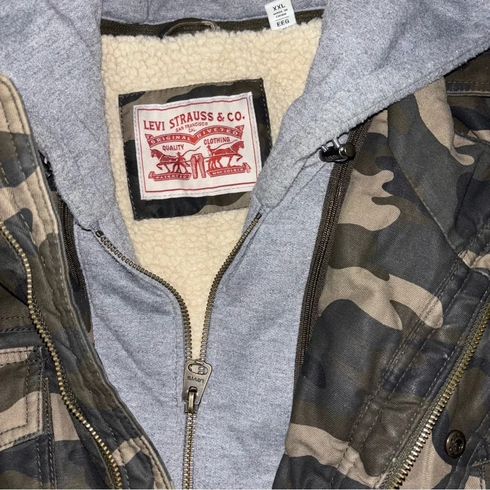 Levis Sherpa Jacket Men's Size Large Camo Washed Cotton Trucker Military Utility